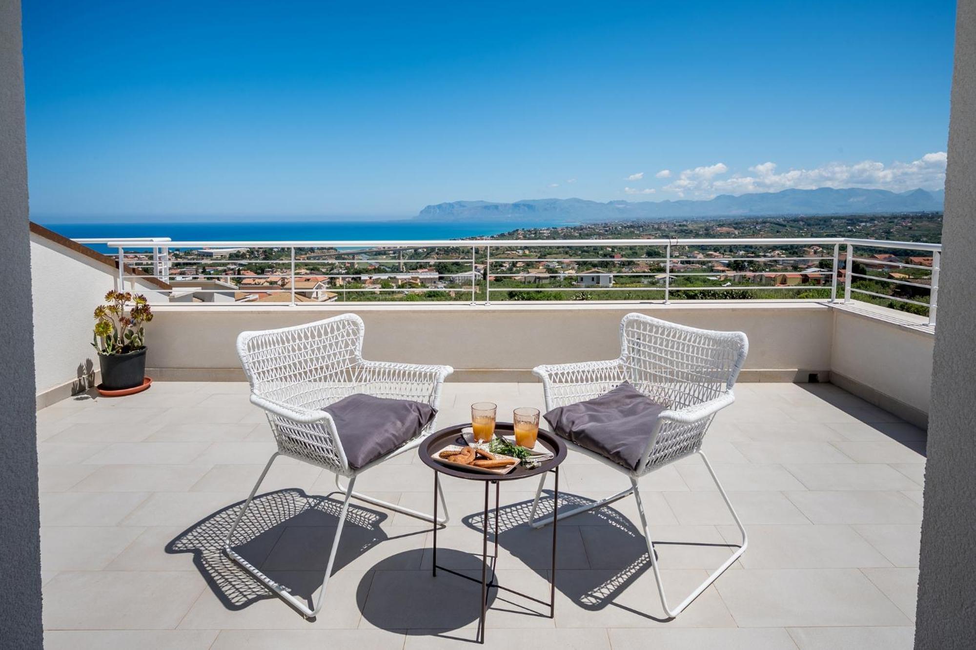 Villa Maria Con Piscina E Vista Mare Кастелламмаре-дель-Гольфо Номер фото